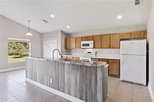 1055 Bluegrass Dr, Groveland, FL 34736 - Photo 13