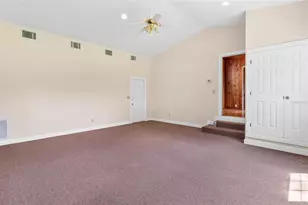 9223 Silver Lake Dr, Leesburg, FL 34788 - Photo 17