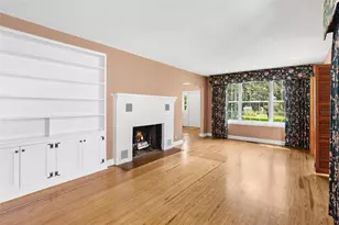 9223 Silver Lake Dr, Leesburg, FL 34788 - Photo 11