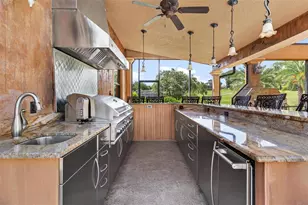 5235 Greens Dr, Lady Lake, FL 32159 - Photo 13