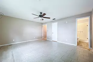 919 S Lake Ave, Groveland, FL 34736 - Photo 27