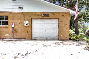 919 S Lake Ave, Groveland, FL 34736 - Photo 55