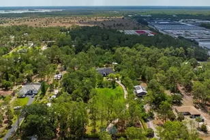 2360 19th St, Naples, FL 34117 - Photo 9