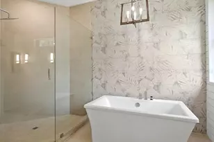 2360 19th St, Naples, FL 34117 - Photo 33