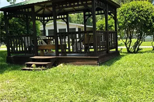 52 Outlet Dr, Lake Panasoffkee, FL 33538 - Photo 59