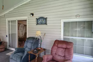 52 Outlet Dr, Lake Panasoffkee, FL 33538 - Photo 11