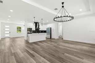 321 Watershore Dr, Leesburg, FL 34748 - Photo 9