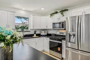 2746 Edwards Ln, The Villages, FL 32162 - Photo 13