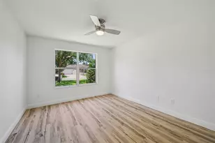 2746 Edwards Ln, The Villages, FL 32162 - Photo 23