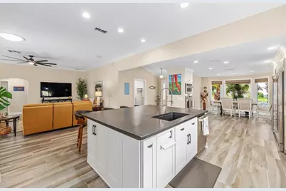 917 Ramos Drive, The Villages, FL 32159 - Photo 7