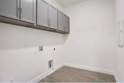 9035 Duany Lane, Lakewood Ranch, FL 34240 - Photo 17