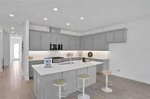 9035 Duany Ln, Lakewood Ranch, FL 34240 - Photo 9