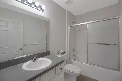 32942 Rambling Oaks Court, Leesburg, FL 34748 - Photo 11