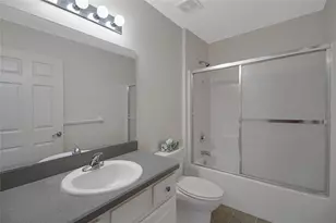 32942 Rambling Oaks Ct, Leesburg, FL 34748 - Photo 11