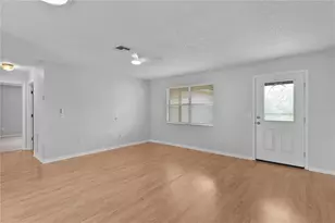 807 Ramos Dr, The Villages, FL 32159 - Photo 5