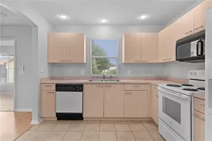 807 Ramos Dr, The Villages, FL 32159 - Photo 13