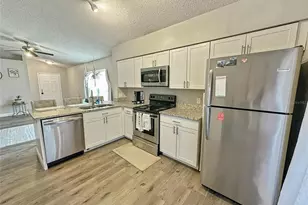 7047 Hickory Branch Cir, Orlando, FL 32818 - Photo 9