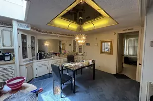 4805 Colonnades Cir E, Lakeland, FL 33811 - Photo 9