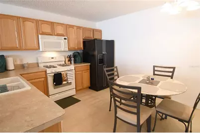 2369 Travis Place, The Villages, FL 32162 - Photo 9