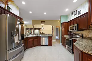 752 Maybank Loop, The Villages, FL 32162 - Photo 3