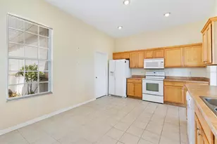 12205 SE 173rd Pl, Summerfield, FL 34491 - Photo 9