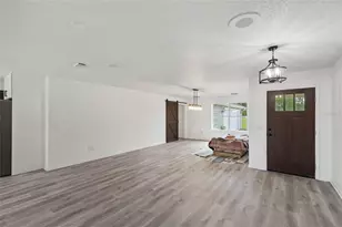 41636 Outlaw Ln, Weirsdale, FL 32195 - Photo 11