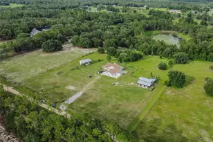 41636 Outlaw Ln, Weirsdale, FL 32195 - Photo 49
