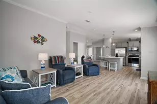 31609 Terrace Dr, Tavares, FL 32778 - Photo 9