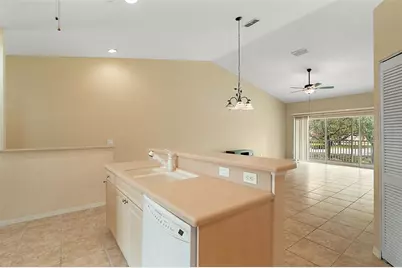 5368 Compass Point #202, Oxford, FL 34484 - Photo 11