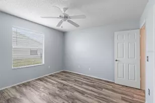 220 Estrada Pl, The Villages, FL 32159 - Photo 29