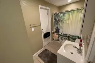 15 S Dollins Ave, Orlando, FL 32805 - Photo 5