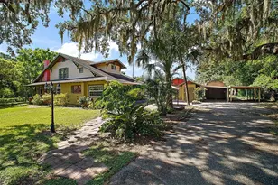 150 E Charlotte Ave, Eustis, FL 32726 - Photo 1