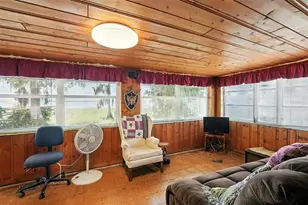 32721 Lake Eustis Dr, Tavares, FL 32778 - Photo 43