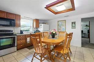 32721 Lake Eustis Dr, Tavares, FL 32778 - Photo 31