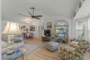 11218 Fountain Lake Blvd, Leesburg, FL 34788 - Photo 15