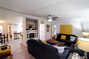 46 Wilderness Dr, Lake Panasoffkee, FL 33538 - Photo 11