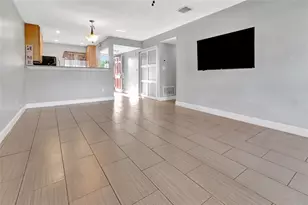 2860 N Powers Dr, Orlando, FL 32818 - Photo 7