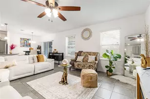 1308 Blue Moon Ln, Fruitland Park, FL 34731 - Photo 7