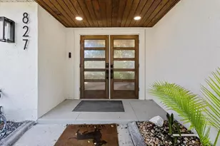 827 SW Kings Bay Dr, Crystal River, FL 34429 - Photo 5