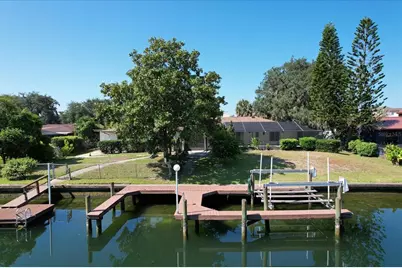 827 SW Kings Bay Drive, Crystal River, FL 34429 - Photo 49