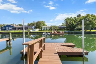 827 SW Kings Bay Dr, Crystal River, FL 34429 - Photo 43