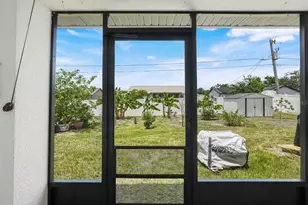 2412 Ainsworth Ave, Deltona, FL 32738 - Photo 31