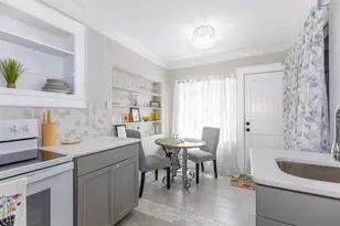 107 S Iona Dr, Fruitland Park, FL 34731 - Photo 5