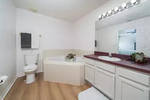 5041 Pine Needle Dr, Mascotte, FL 34753 - Photo 11