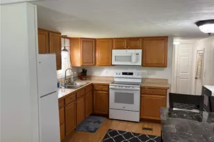 1217 Cr 440A, Lake Panasoffkee, FL 33538 - Photo 15