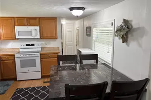 1217 Cr 440A, Lake Panasoffkee, FL 33538 - Photo 17