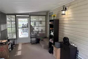 1217 Cr 440A, Lake Panasoffkee, FL 33538 - Photo 3