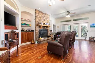 590 Crescent St, Umatilla, FL 32784 - Photo 13