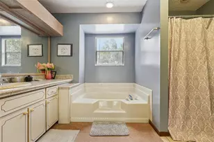 3040 Griffin View Dr, Lady Lake, FL 32159 - Photo 31