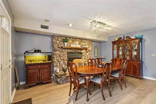 3040 Griffin View Dr, Lady Lake, FL 32159 - Photo 11